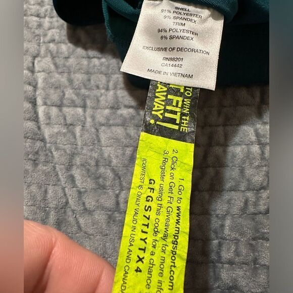 MPG sport high neck mesh sports bra & cut-outs; high compression Green/p… - Picture 4 of 15